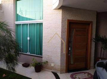 c5caa2abd482c5343cf88ce06b36e97ffe717d83 · Linda casa com ótimo acabemento