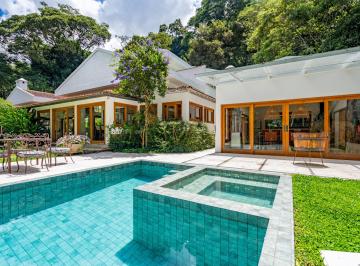 Casa · 189m² · 4 Quartos · 4 Vagas · Casa com 4 quartos em Araras, Petrópolis.