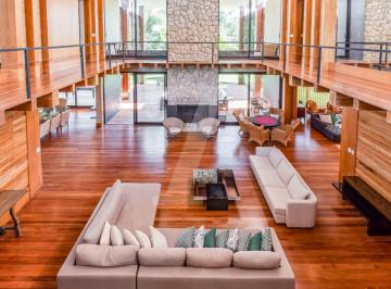 Casa · 786m² · 5 Quartos · 6 Vagas · Casa com vista para Golf na Fazenda da Grama