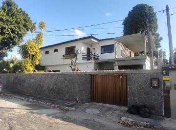Casa · 397m² · 5 Quartos · 2 Vagas · Ótima casa de esquina - terreno 450 m2 - Setubal