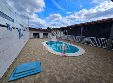 Casa de 3 quartos, Gravatá · Casa à venda em ótima localização de Gravatá-PE!