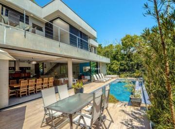 b914ccebff3484299764c6e2ed17058c54f1e222 · Casa com 7 dormitórios à venda, 663 m² por R$ 9.500.000,00 - São Pedro  - Guarujá/SP