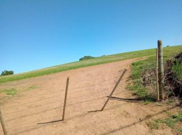 Rural · 300m² · 2 Quartos · 6 Vagas · Sítio em Rodovia Prefeito Quintino de Lima - Centro (Canguera) - São Roque/SP