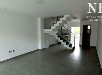Casa · 200m² · 2 Quartos · 1 Vaga · Casa com 3 Quartos e 4 banheiros à Venda, 200 m² por R$ 380.000