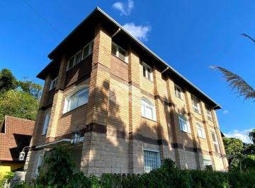 Casa · 315m² · 4 Quartos · 2 Vagas · Casa em  Rua dos Papagaios - Centro - Canela/RS