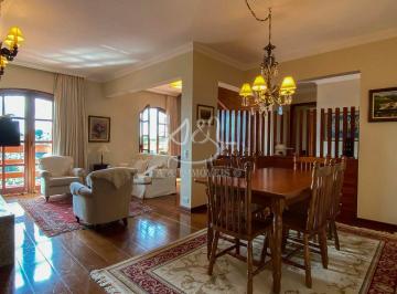 Apartamento · 232m² · 4 Quartos · 2 Vagas · Apartamento em Colinas do Capivari - Capivari - Campos do Jordão/SP