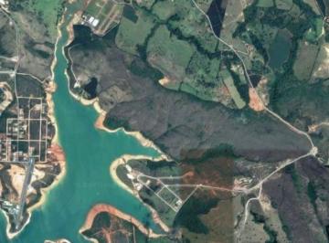 111f823c0ef5e7dc0fd92eb85d00779176e952e5 · Área residencial à venda, Escarpas do Lago, Capitólio-MG.