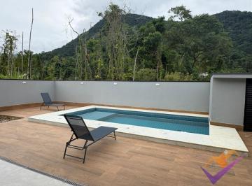 Imagem do Imóvel · Casa Térrea com 3 Suítes, Piscina e Amplo Terreno no Condomínio Mar Verde II