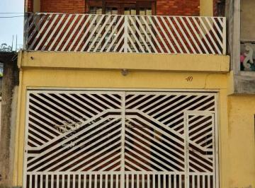 Casa · 125m² · 4 Quartos · 2 Vagas · Casa em Rua Dalva de Oliveira - Parque Santa Teresa - Carapicuíba/SP