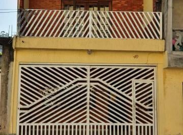 Casa · 125m² · 4 Quartos · 2 Vagas · Casa em Rua Dalva de Oliveira - Parque Santa Teresa - Carapicuíba/SP