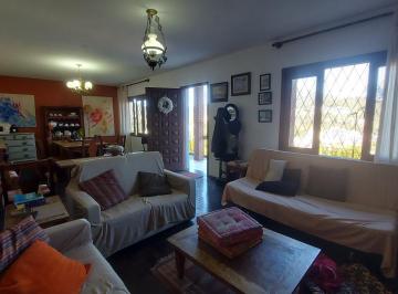 202506171757376916.jpg · Casa para Venda em Teresópolis, Jardim Europa, 3 dormitórios, 1 suíte, 3 banheiros, 2 vagas