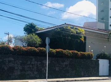 Casa com 02 pavimentos em Avenida no Bairro São José · Casa com 02 pavimentos em Avenida no Bairro São José