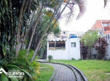 Casa · 215m² · 3 Quartos · 3 Vagas · Sobrado amplo na Tijucussu