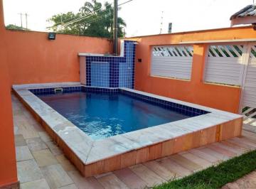 Casa · 180m² · 5 Quartos · 2 Vagas · Casa em Rua Bezerra de Menezes - Jardim Márcia - Peruíbe/SP