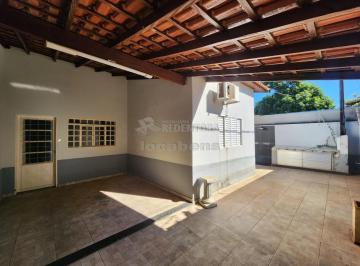 Casa · 170m² · 3 Quartos · 2 Vagas · Casa Residencial com 03 Dormitórios no bairro Jardim Antoniassi / Engenheiro Schmitt
