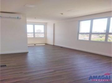 125619_iT83KZ_1256196228d7f6eb138.jpg · Sala comercial no Centro