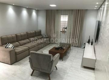 Casa · 140m² · 3 Quartos · 2 Vagas · Casa a Venda na Cidade Dutra com 3 Dormitórios 1 Suíte e 2 Vagas de Garagem