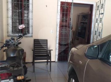 Área de Serviço · Casa com 3 quartos à venda em Messejana - CE