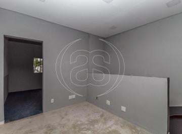 Comercial · 200m² · Oportunidade Única! Imóvel Comercial de 200m² no Coração de Indianópolis