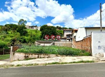 Foto 01 · Terreno à venda em Valinhos-SP, Colina dos Pinheiros, com 480m² de área!