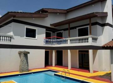 Casa · 648m² · 4 Quartos · 3 Vagas · Sobrado à venda em Jacareí - Santa Cruz dos Lázaros