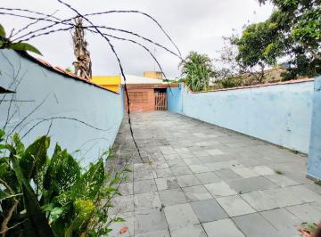 Casa de 2 quartos, Mongaguá · Casa a venda em Mongaguá á 700 metros da Praia no Bairro Vila Atlântica.