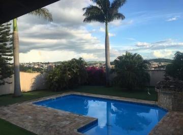 Casa de 4 quartos, Bragança Paulista · Belíssima Chácara Urbana com 1.000 m2 e Casa com Piscina no Jd. América 