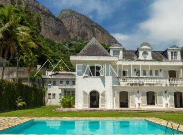 9907-20220316024009_zap.jpg · Belíssima casa com vista para o verde coladinha no Dois Irmãos