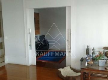 Apartamento · 220m² · 4 Quartos · 5 Vagas · Moema, 4 dormitórios 3 suítes, 5 vagas, excelente localização