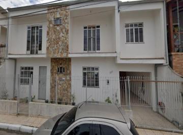 Casa · 90m² · 2 Quartos · 2 Vagas · Casa - Centro
