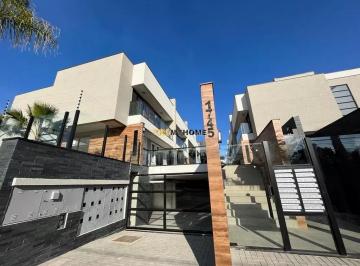 1726947559 · Sobrado em condomínio com 3 suítes à venda, 240m² - Santa Felicidade - SO0094