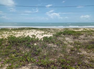 Terreno , Trairi · Terreno urbano na praia de Flecheiras trairi Ceará, com frente para o mar.