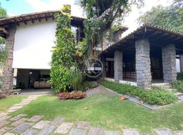 Casa em fradinhos, duplex em fradinhos, triplex fr · Casa duplex maravilhosa a venda, 4 suítes, 5 vagas, área de lazer completa, adega e árvores frutífer