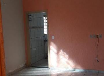 Foto 01 · Casa - Parque Glória V
