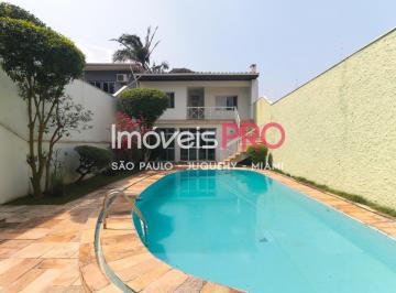Casa · 491m² · 3 Quartos · 3 Vagas · Brooklin, Casa com 325m² com 3 quartos, possibilidade de 2 suítes, 3 vagas, piscina , quintal