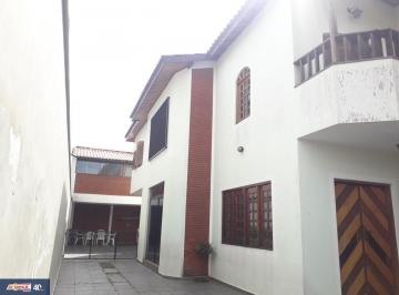 Casa · 281m² · 3 Quartos · 5 Vagas · SOBRADO COM 3 QUARTOS , SENDO 1 SUITE COM SACADA À VENDA, 250m² PARQUE RENATO MAIA - GUARULHOS/SP