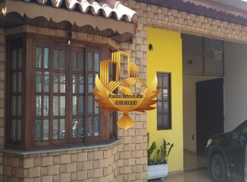 Foto 01 · Imperdível oportunidade: Casa à venda em Taubaté-SP, no Centro, com 2 quartos, 1 suíte, 1 sala, 2 ba
