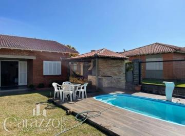 Apartamento · 180m² · 4 Quartos · 2 Vagas · Casa com 4 dormitórios em Tramandaí
