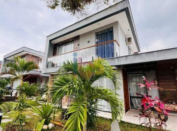 Casa · 135m² · 3 Quartos · 2 Vagas · Vendo Casa com 3 Suítes