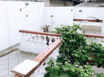 Casa · 120m² · 5 Quartos · 2 Vagas · Casa com 5 Quartos e 4 banheiros à Venda, 138 m² por R$ 1.350.000