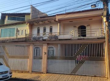 Casa de 4 quartos, Guará · QE 32 Casa Sobrado de 3 andares com Piscina e Churrasqueira