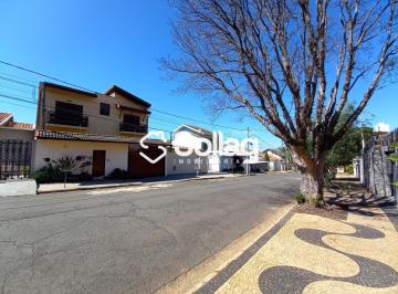 Casa · 472m² · 4 Quartos · 3 Vagas · Sobrado amplo e imponente em bolsão de segurança muito conhecido na Valinhos , interior de São Paulo