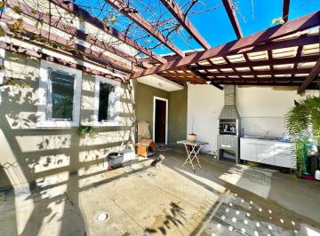 Casa · 55m² · 2 Quartos · 1 Vaga · Casa à venda em Florianópolis/SC