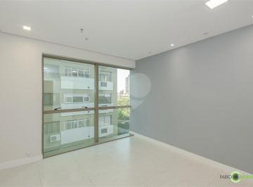 Comercial · 40m² · 2 Vagas · Salas à venda em Petrópolis - RS