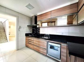 Apartamento · 117m² · 3 Quartos · 3 Vagas · Cobertura para alugar com 3 suites, armarios planejados, varanda, terraço, em Vinhedo SP