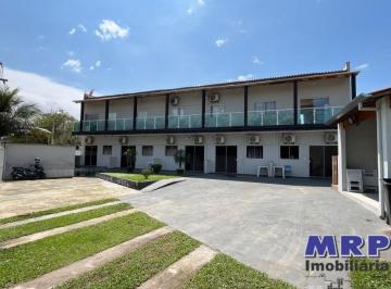 Foto 01 · Pousada à venda na Praia da Maranduba em Ubatuba, com 8 apartamentos amplos, e piscina!