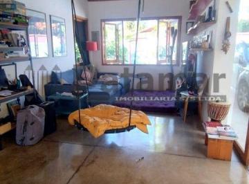 Casa · 136m² · 2 Quartos · 2 Vagas · Encante-se com esta charmosa casa térrea, que combina conforto, sofisticação e lazer em um só lugar