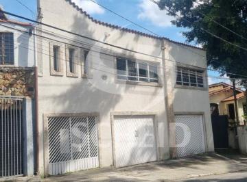 Casa · 220m² · 3 Quartos · 2 Vagas · Sobrado Zona Mista com 03 quartos, 01 suíte, 04 banheiros e 02 vagas em 220m²