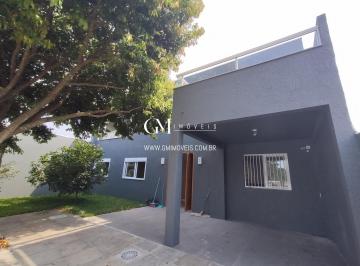 Casa · 220m² · 5 Quartos · 4 Vagas · Ótima casa com 5 dormitórios, sendo 4 suítes no centro de Torres RS