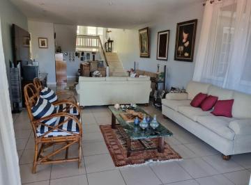 Casa · 420m² · 4 Quartos · 1 Vaga · Casa de condomínio em  Rua Professor Fernando Raja Gabaglia - Freguesia (Jacarepaguá) - Rio de Janei